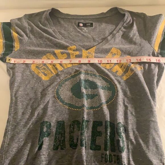 NFL Team Apparel Green Bay Packers Tee Shirt with Bling Sz Small - Picture 5 of 6